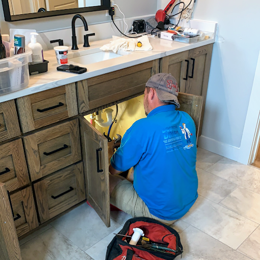 Faucet repair by Doctor Drips plumber in Nashville.